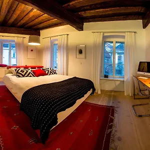 Fishsquare Apartment