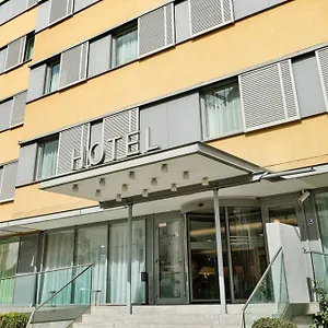 Hotel Courtyard By Marriott Schoenbrunn ****